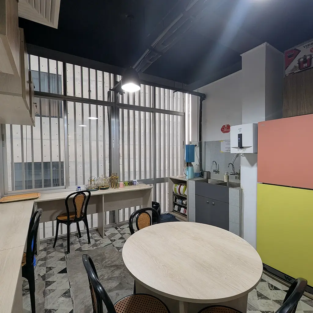 Kitchen & Refreshments